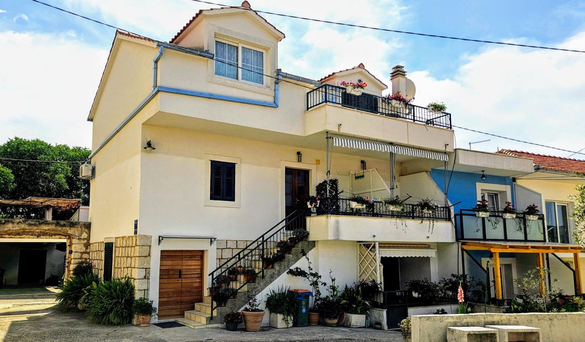 Viktorija Apartments Seget Vranjica Exterior photo